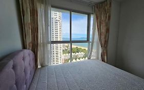 Jomtien Pattaya Condo Seaview Room Premium
