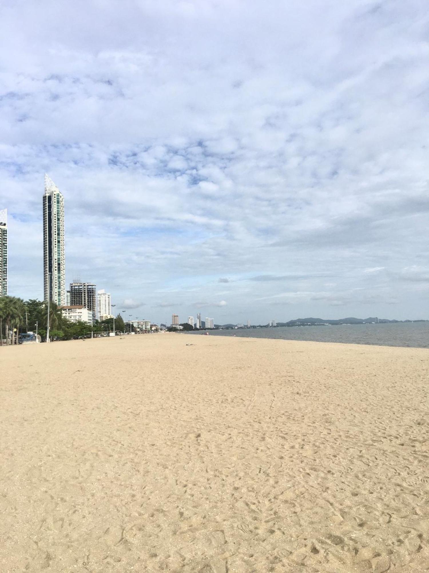 Jomtien Pattaya Condo Seaview Room Premium Exterior photo